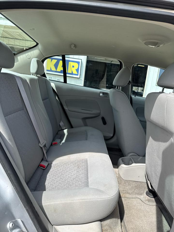 Chevrolet Cobalt 4dr Sdn 2005