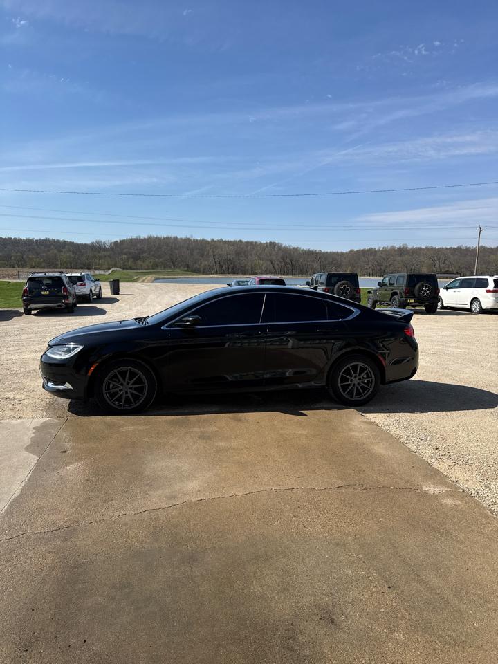 Chrysler 200 4dr Sdn Limited FWD 2016