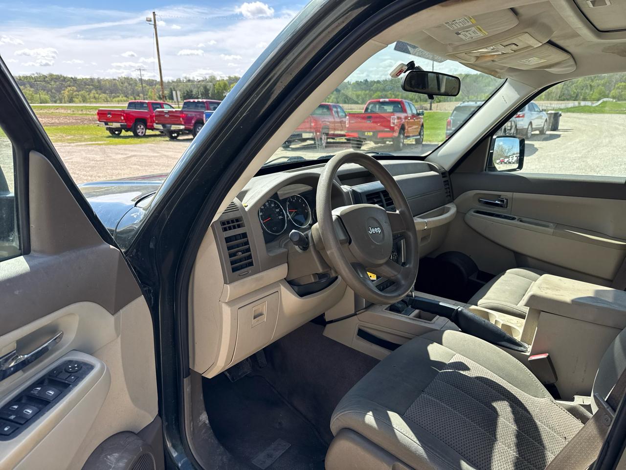 Jeep Liberty 4WD 4dr Sport 2010