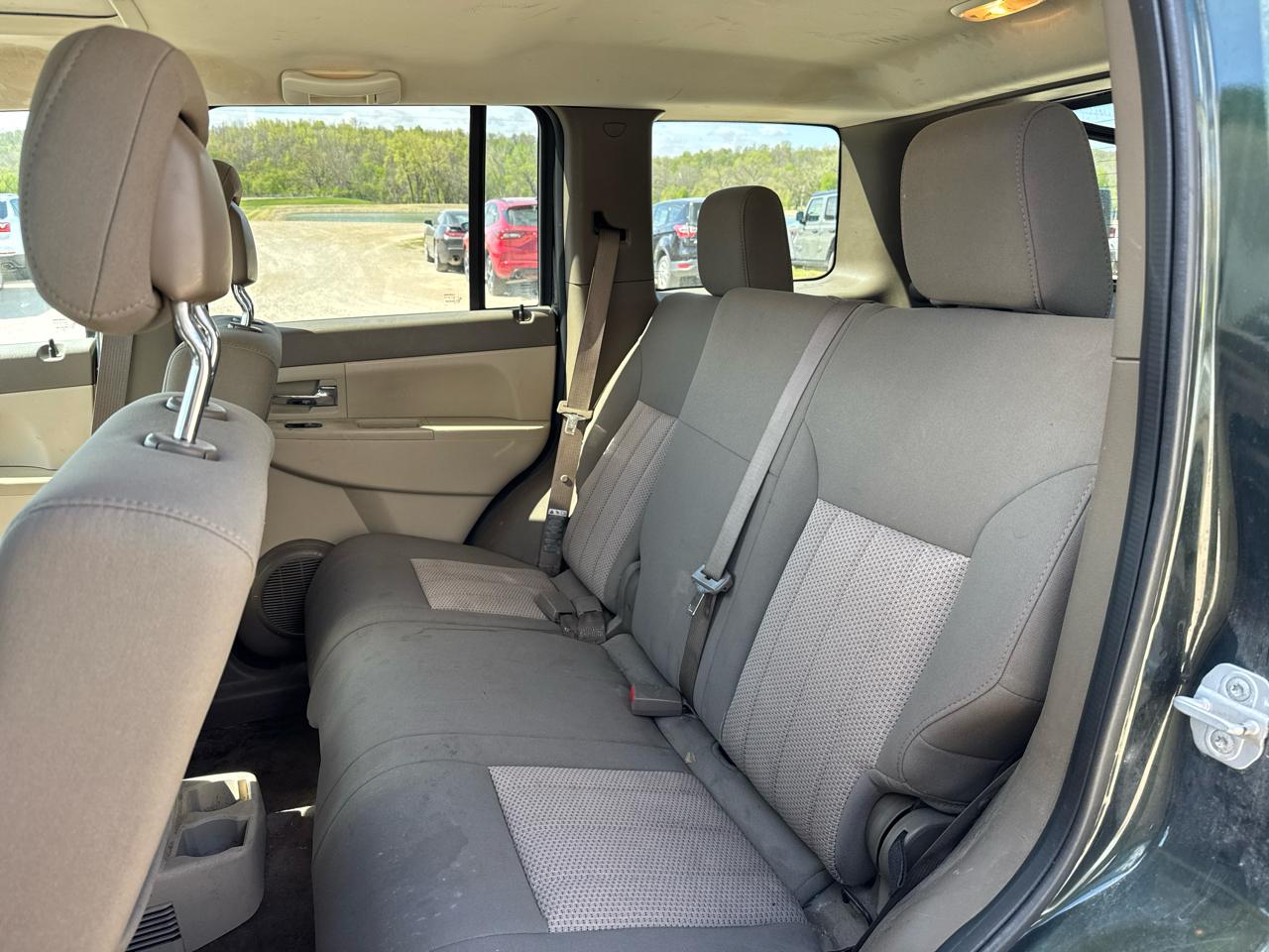 Jeep Liberty 4WD 4dr Sport 2010