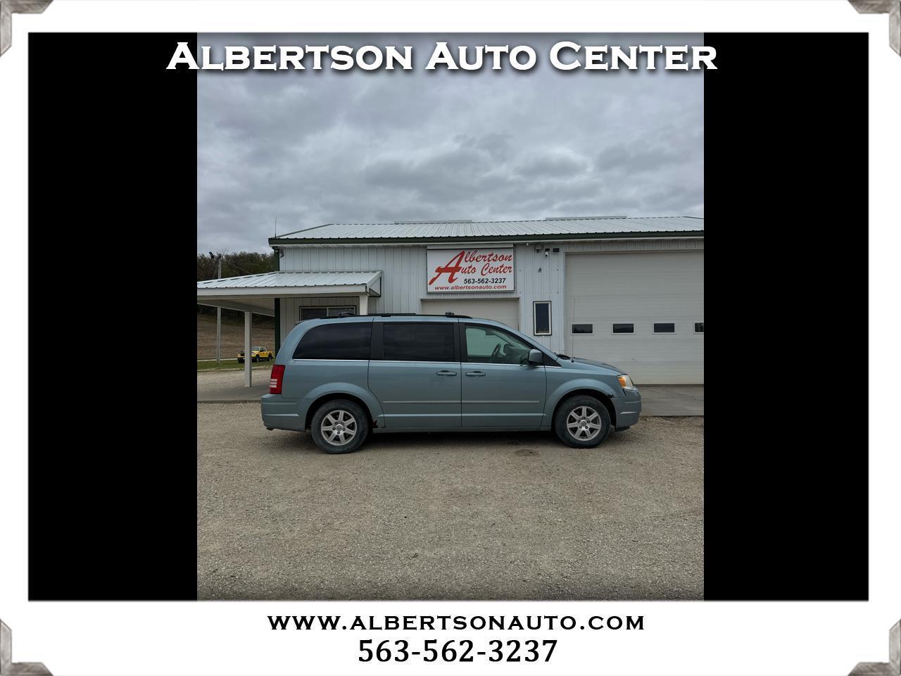 Chrysler Town & Country 4dr Wgn Touring 2010