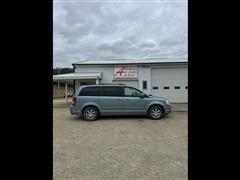 2010 Chrysler Town & Country 