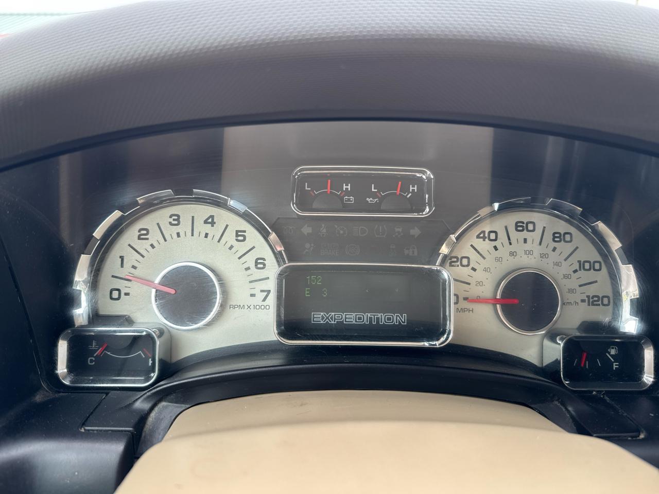 Ford Expedition 5.4L XLT 4WD 2014