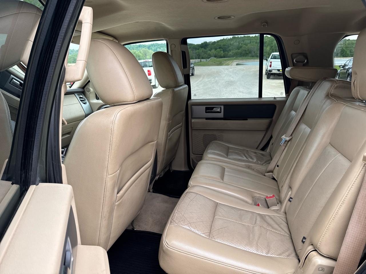 Ford Expedition 5.4L XLT 4WD 2014