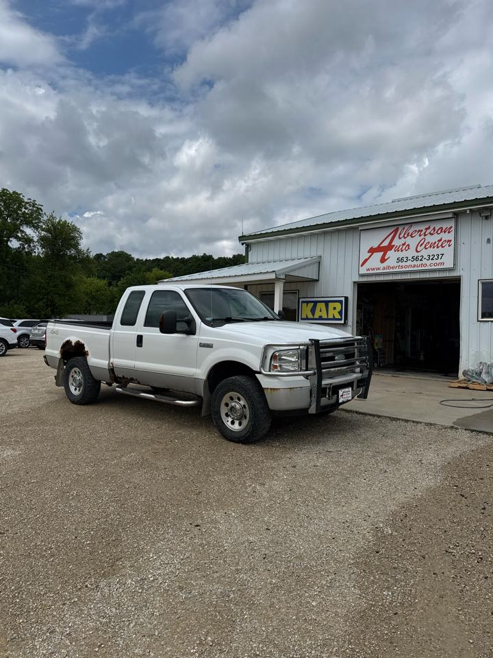 Ford Super Duty F-250 Supercab 142" Lariat 4WD 2005