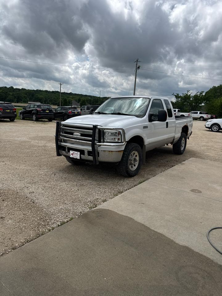 Ford Super Duty F-250 Supercab 142" Lariat 4WD 2005