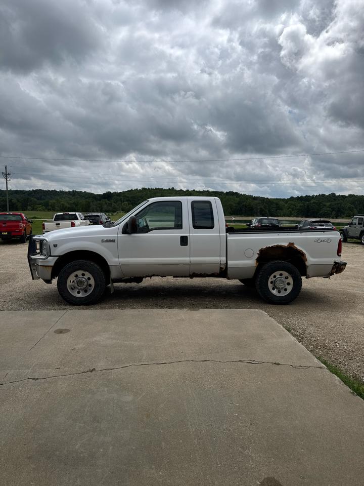 Ford Super Duty F-250 Supercab 142" Lariat 4WD 2005