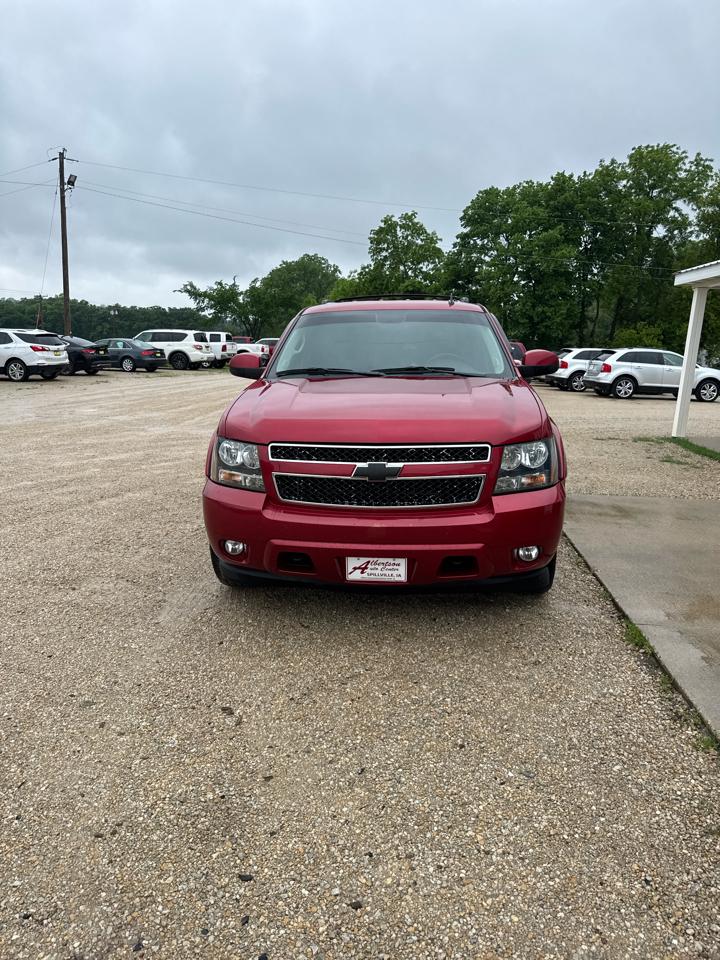 Chevrolet Tahoe 4WD 4dr 1500 LT 2013