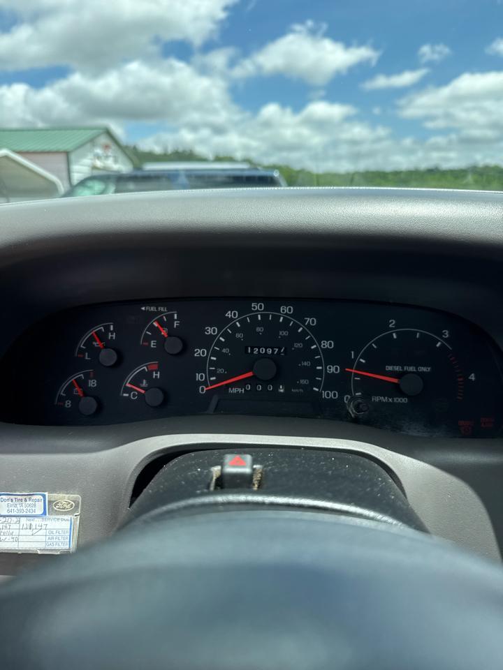 Ford Super Duty F-250 Reg Cab 137" XLT 4WD 2001