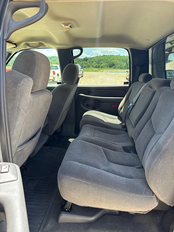 Chevrolet Silverado 1500 Crew Cab 143.5" WB LS 2005