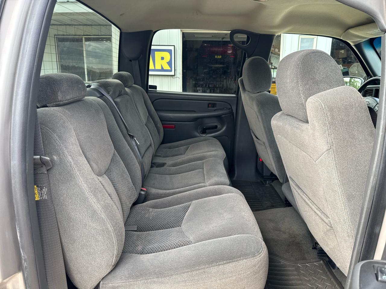Chevrolet Silverado 1500 Crew Cab 143.5" WB LS 2005
