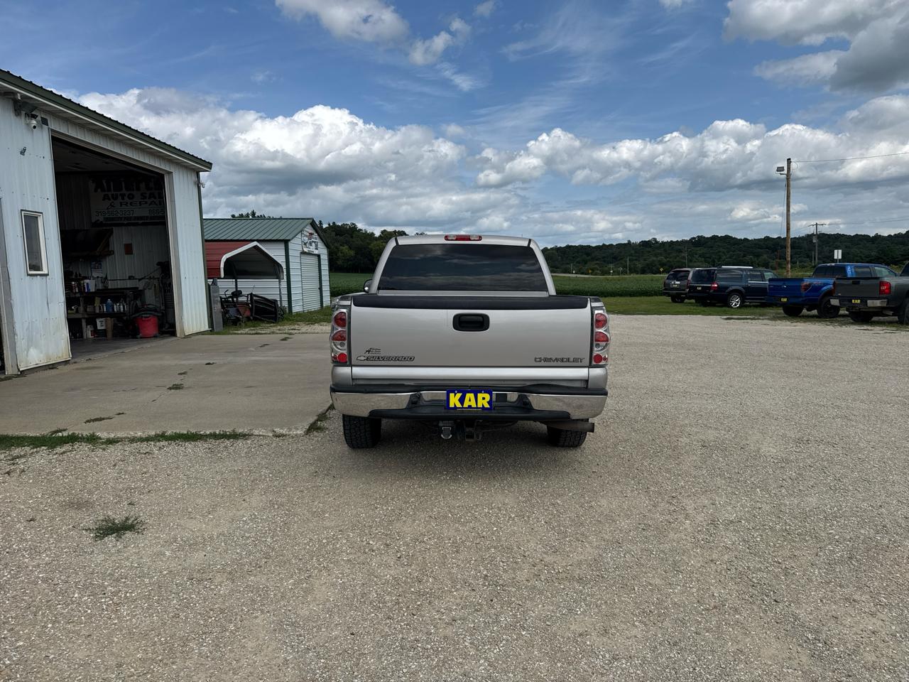 Chevrolet Silverado 1500 Crew Cab 143.5" WB LS 2005