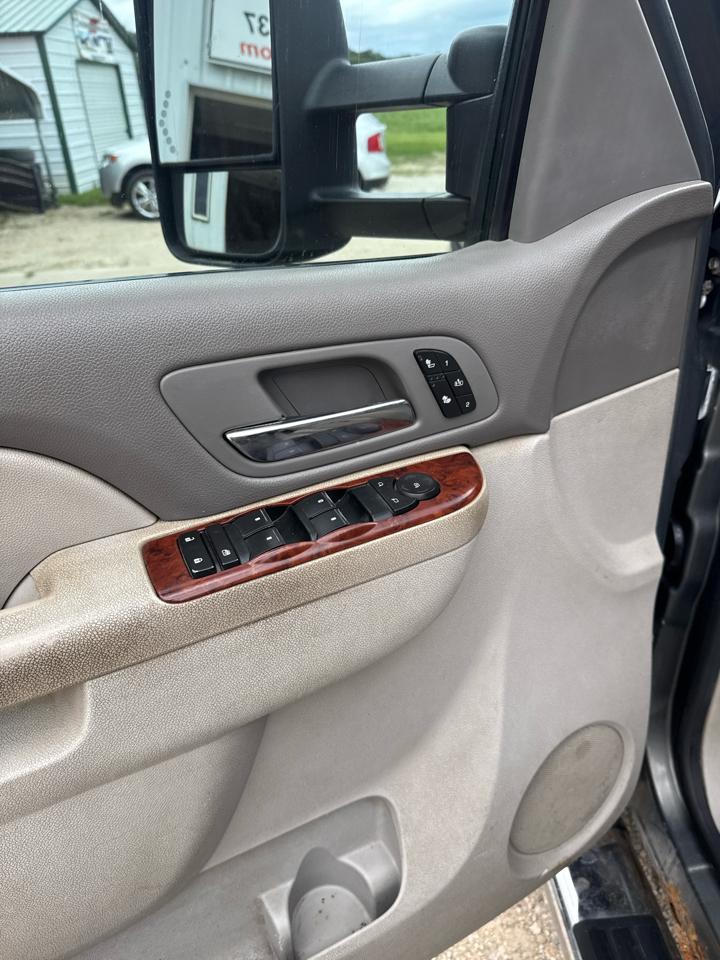 Chevrolet Silverado 2500HD LTZ Crew Cab Long Box 4WD 2011