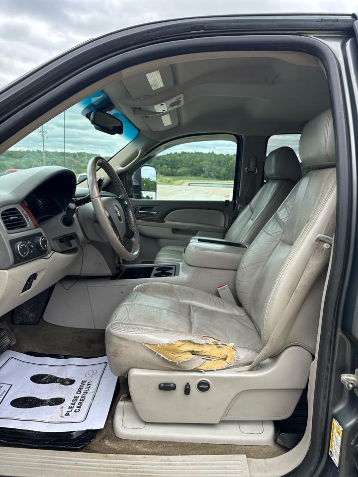 Chevrolet Silverado 2500HD LTZ Crew Cab Long Box 4WD 2011