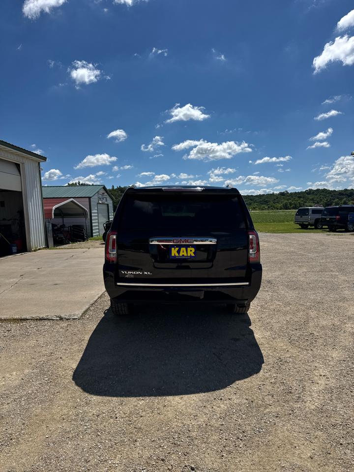 GMC Yukon XL 4WD 4dr Denali 2015