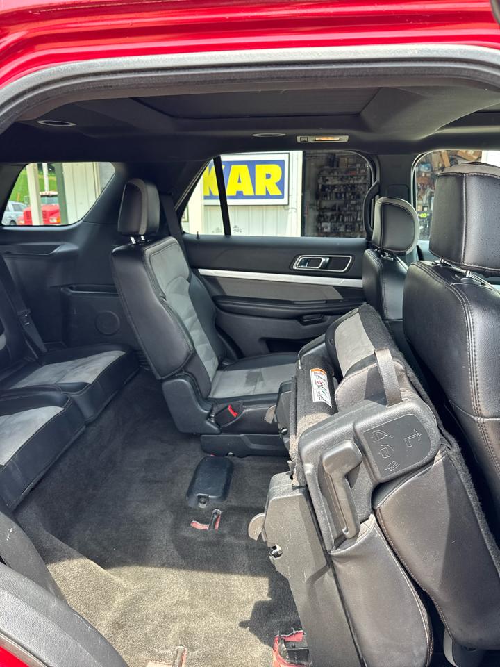 Ford Explorer 4dr XLT 4WD 2017