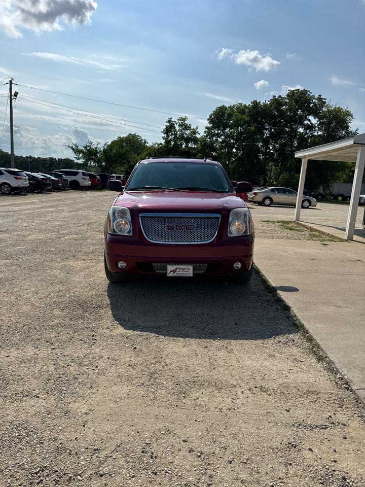 GMC Yukon XL Denali AWD 4dr 1500 2007
