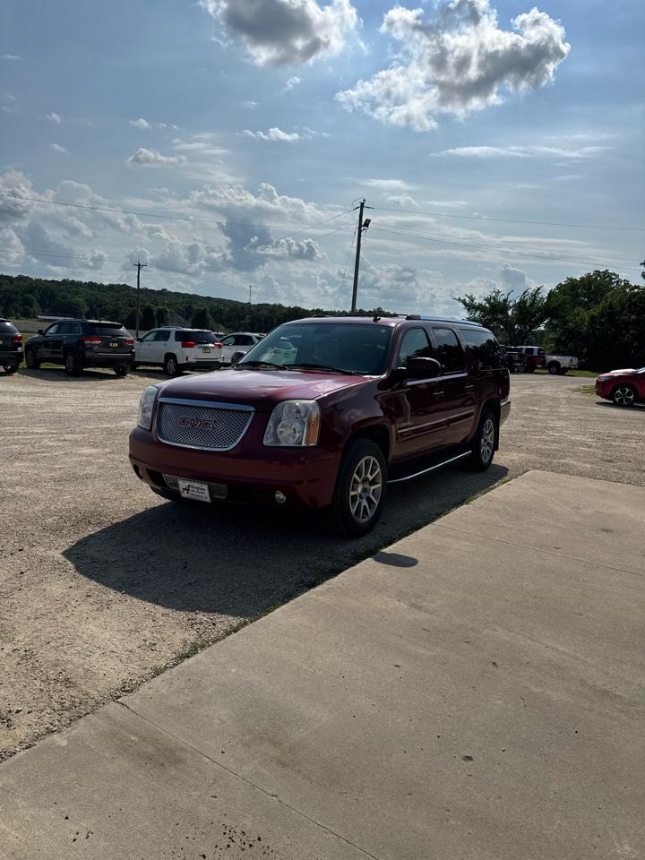 GMC Yukon XL Denali AWD 4dr 1500 2007