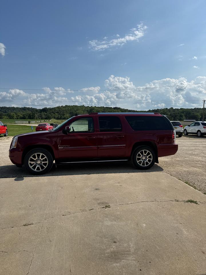 GMC Yukon XL Denali AWD 4dr 1500 2007