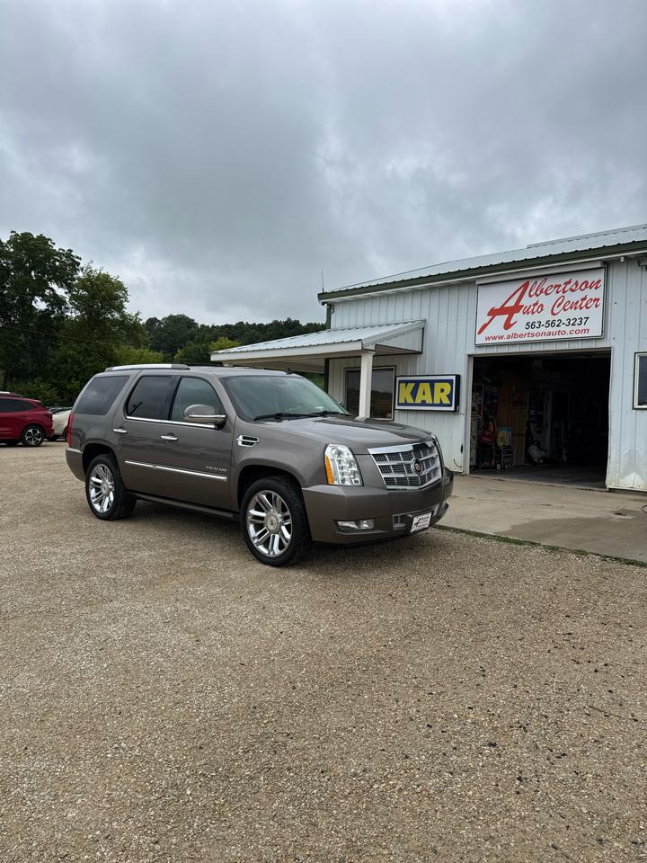 Cadillac Escalade AWD 4dr Platinum 2014