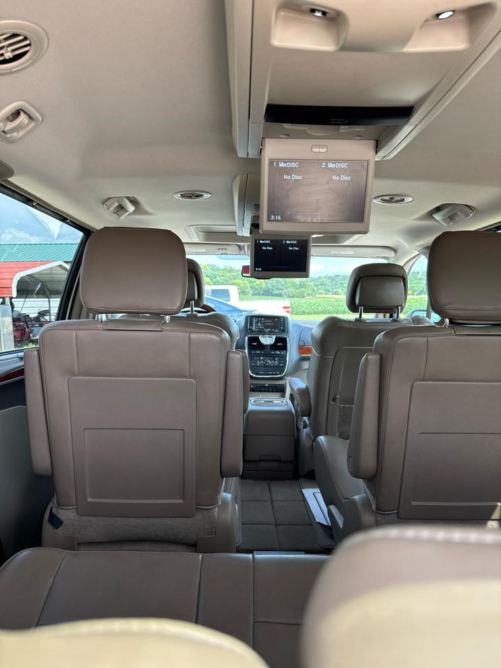Chrysler Town & Country 4dr Wgn Limited 2016