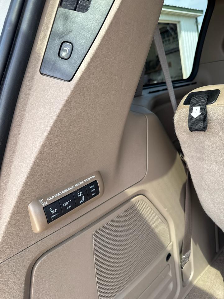 Chrysler Town & Country 4dr Wgn Limited 2016
