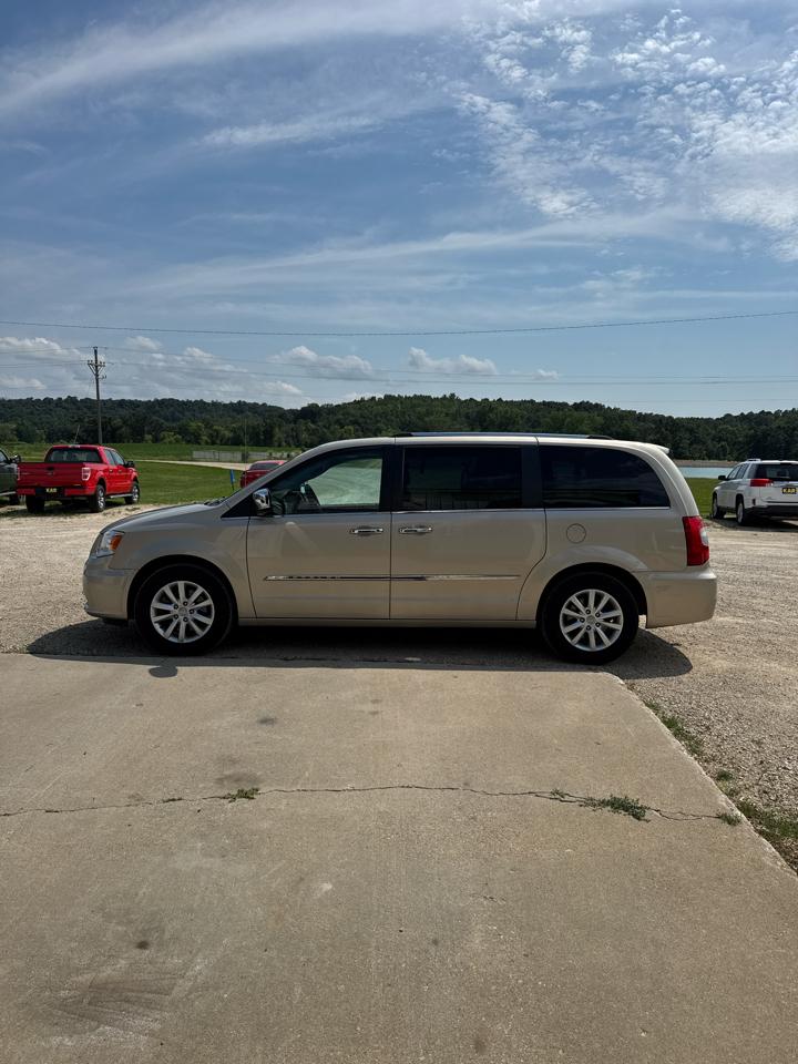 Chrysler Town & Country 4dr Wgn Limited 2016