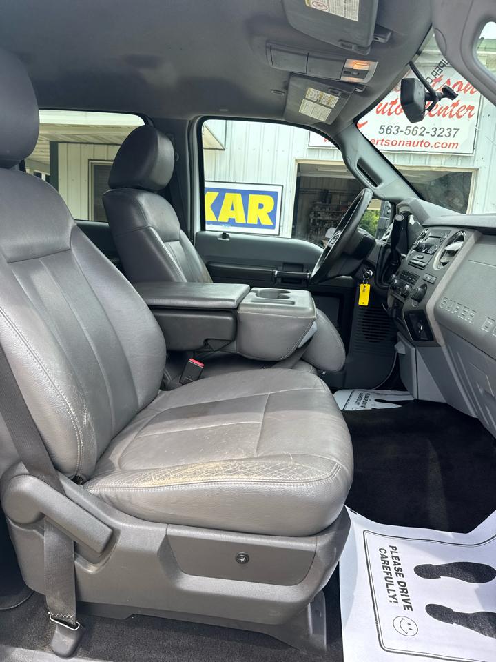Ford Super Duty F-350 SRW XLT 4WD Crew Cab 8' Box 2011