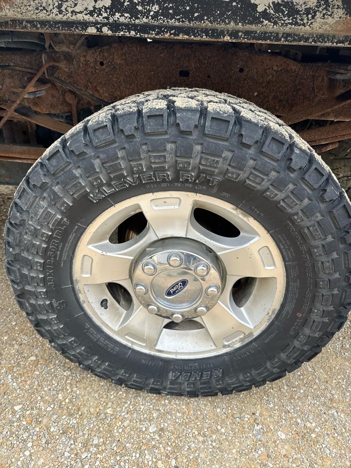 Ford Super Duty F-350 SRW XLT 4WD Crew Cab 8' Box 2011