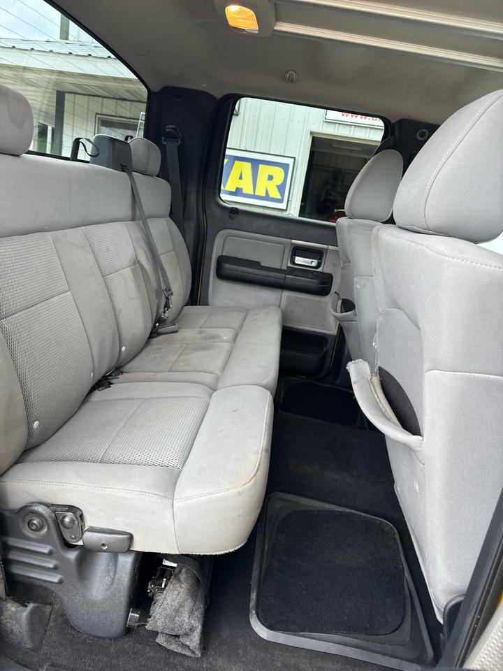 Ford F-150 XLT SuperCrew Short Bed 4WD 2004