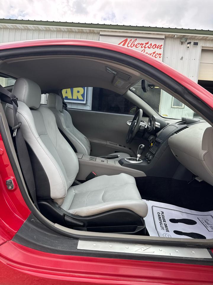 Nissan 350Z 2dr Cpe Touring Auto 2004