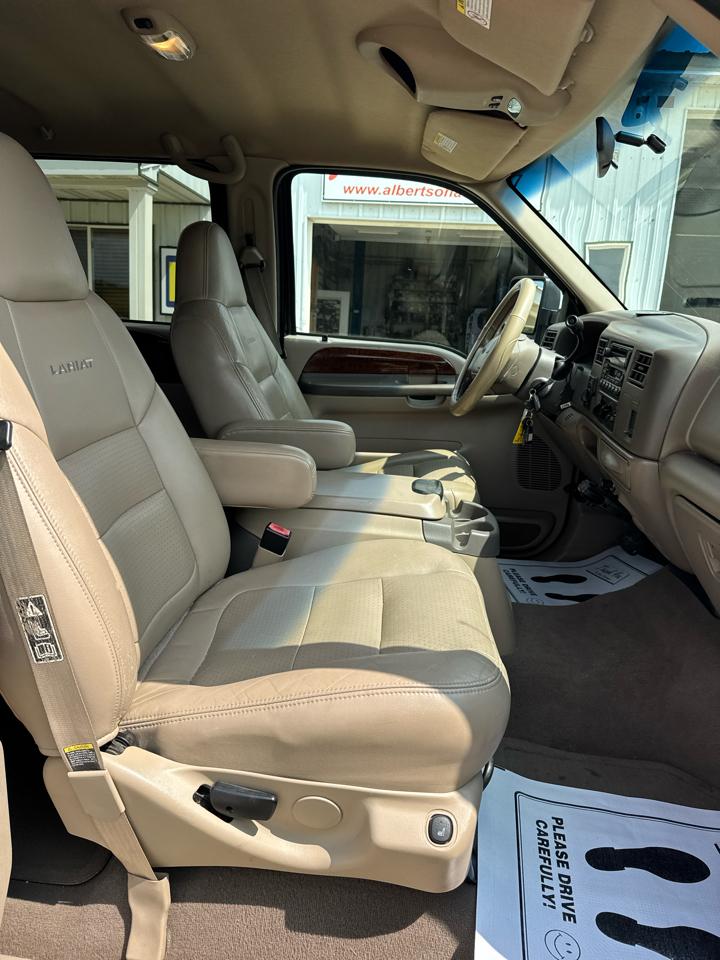 Ford Super Duty F-250 Crew Cab 156" Lariat 4WD 2001