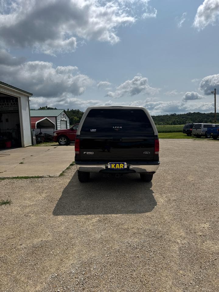 Ford Super Duty F-250 Crew Cab 156" Lariat 4WD 2001