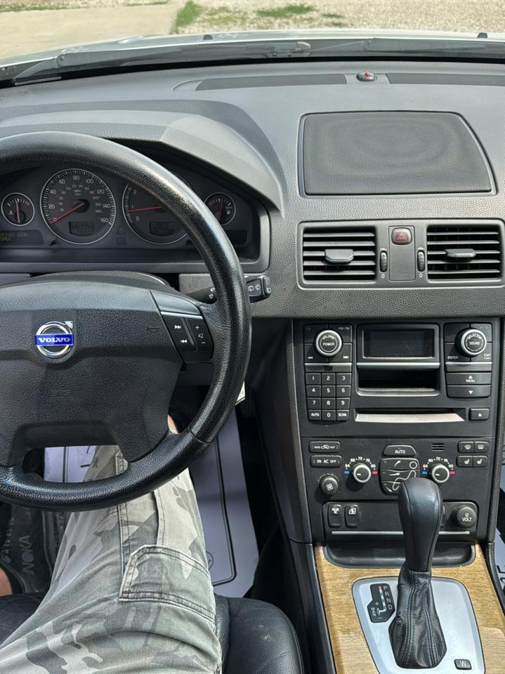 Volvo XC90 AWD 4dr I6 w/Snrf/3rd Row 2007