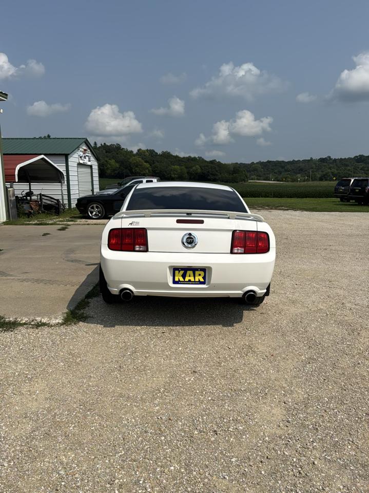 Ford Mustang 2dr Cpe GT Deluxe 2007