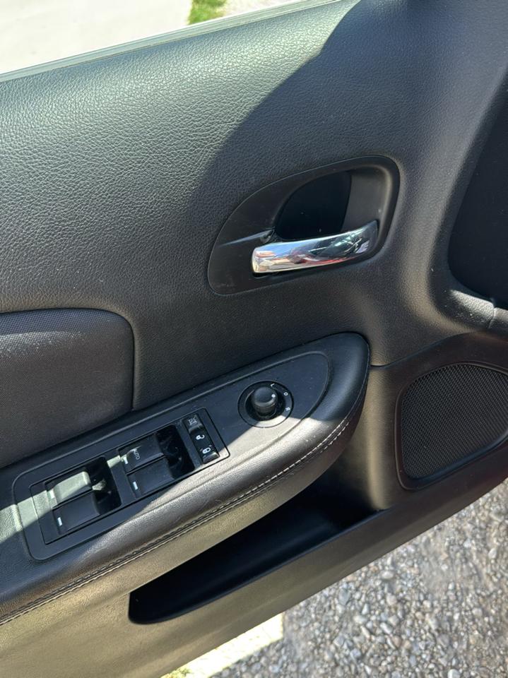 Chrysler 200 4dr Sdn Touring 2014