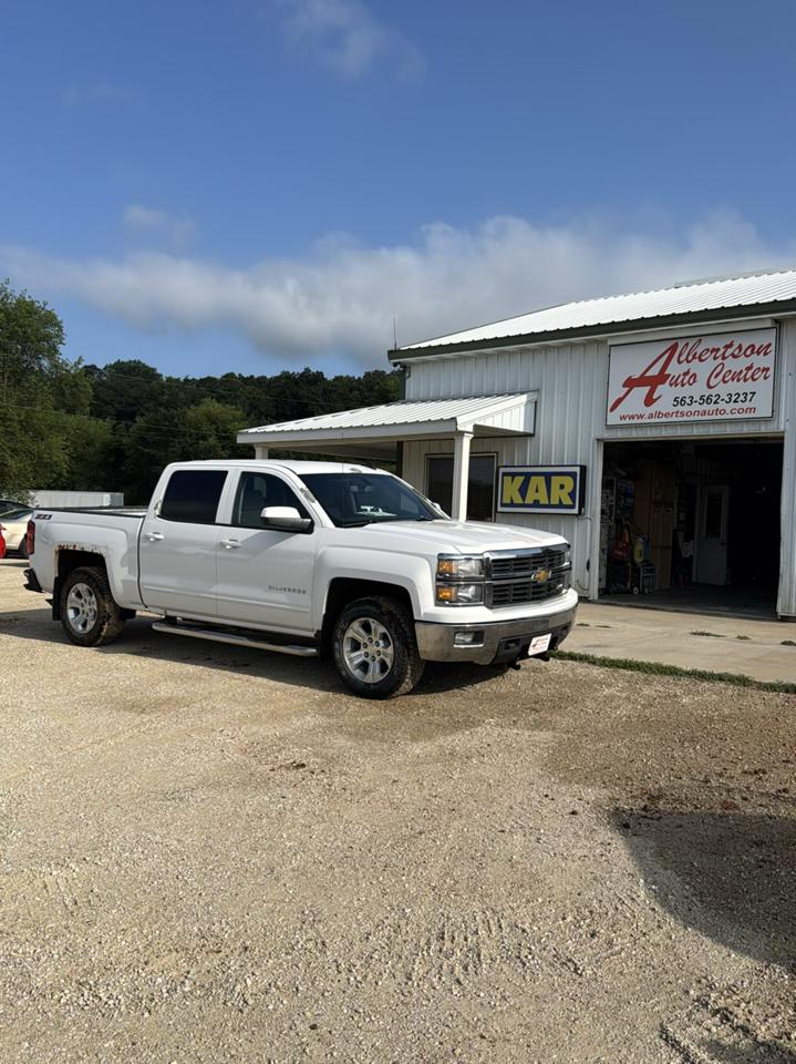 Chevrolet Silverado 1500 4WD Crew Cab 143.5" LT w/2LT 2015