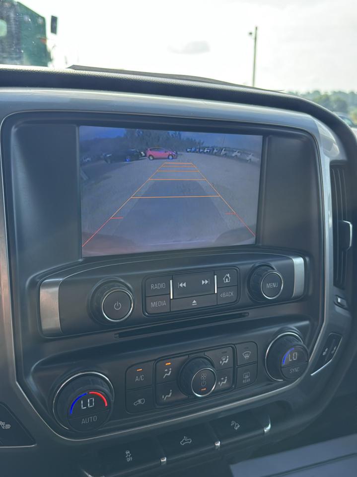 Chevrolet Silverado 1500 4WD Crew Cab 143.5" LT w/2LT 2015