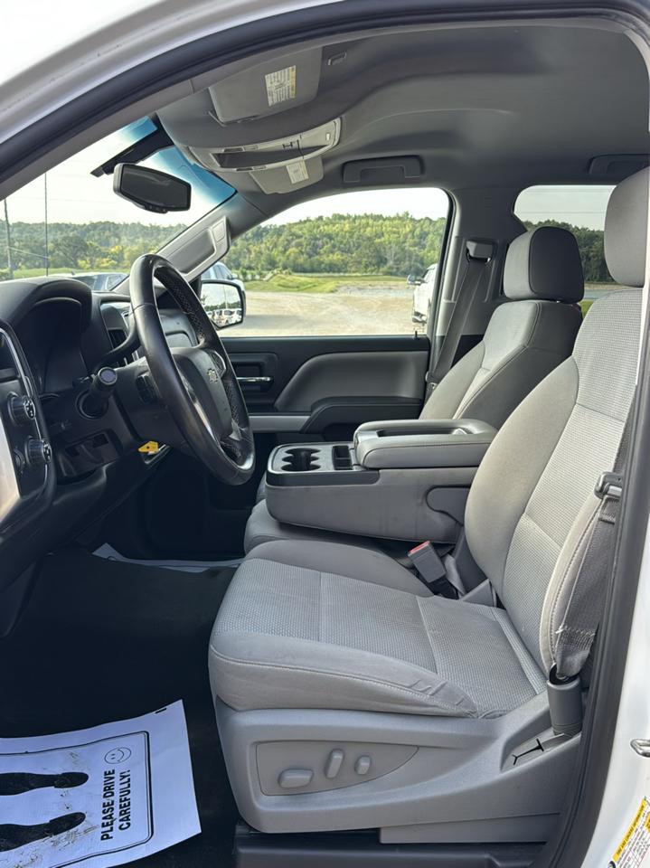 Chevrolet Silverado 1500 4WD Crew Cab 143.5" LT w/2LT 2015
