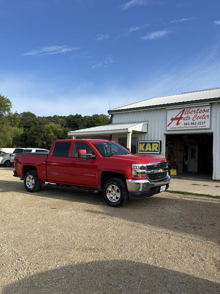 Chevrolet Silverado 1500 4WD Crew Cab 143.5" LT w/1LT 2017