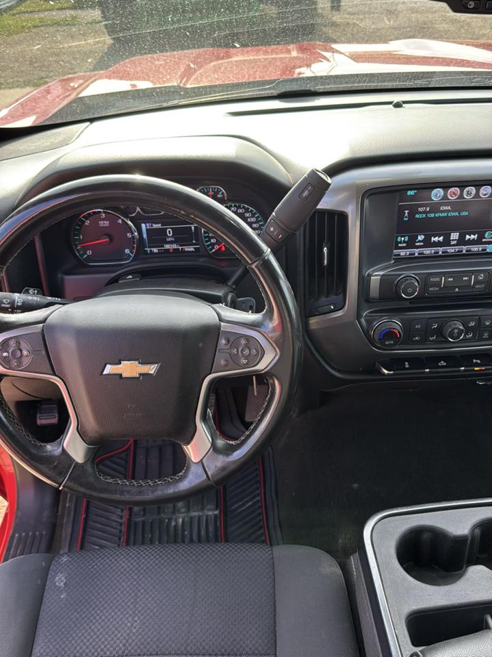 Chevrolet Silverado 1500 4WD Crew Cab 143.5" LT w/1LT 2017