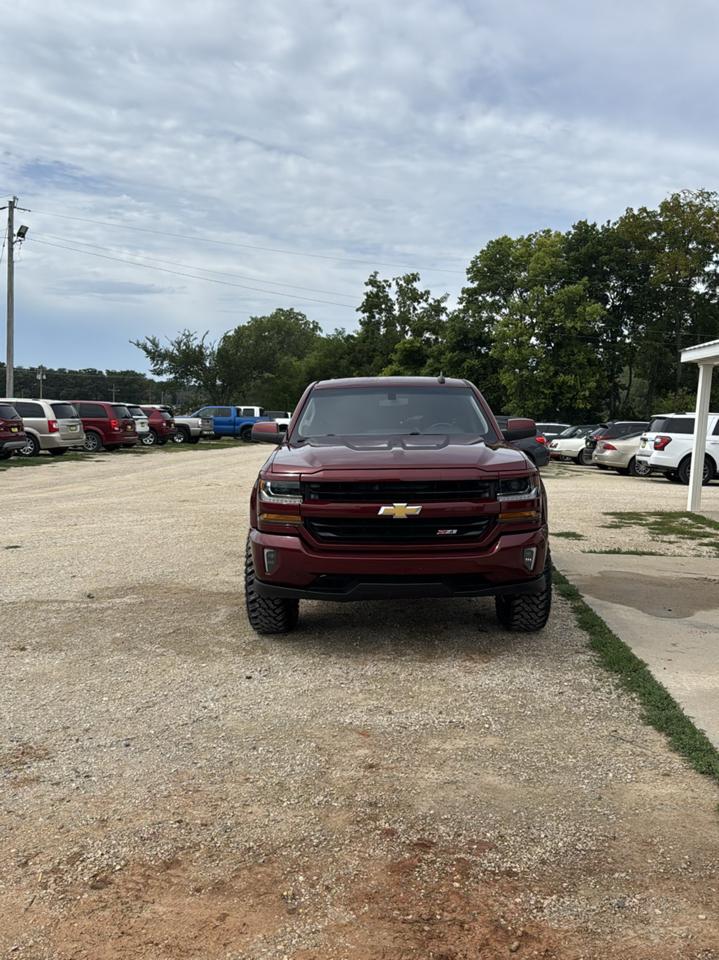 Chevrolet Silverado 1500 4WD Crew Cab 143.5" LT w/2LT 2017