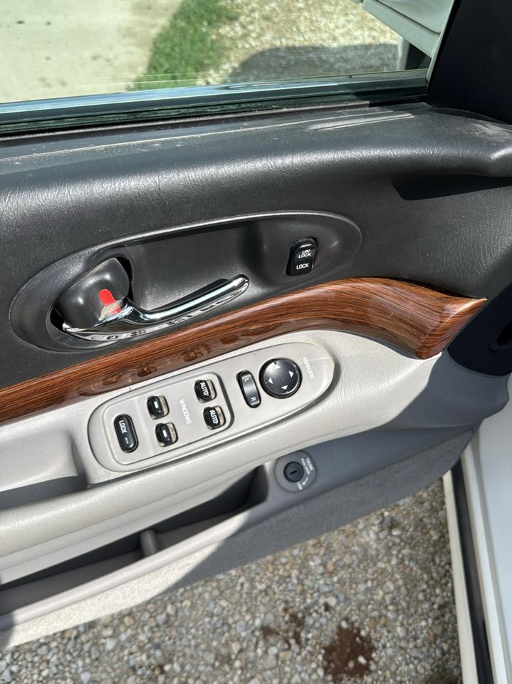 Buick LeSabre 4dr Sdn Custom 2005