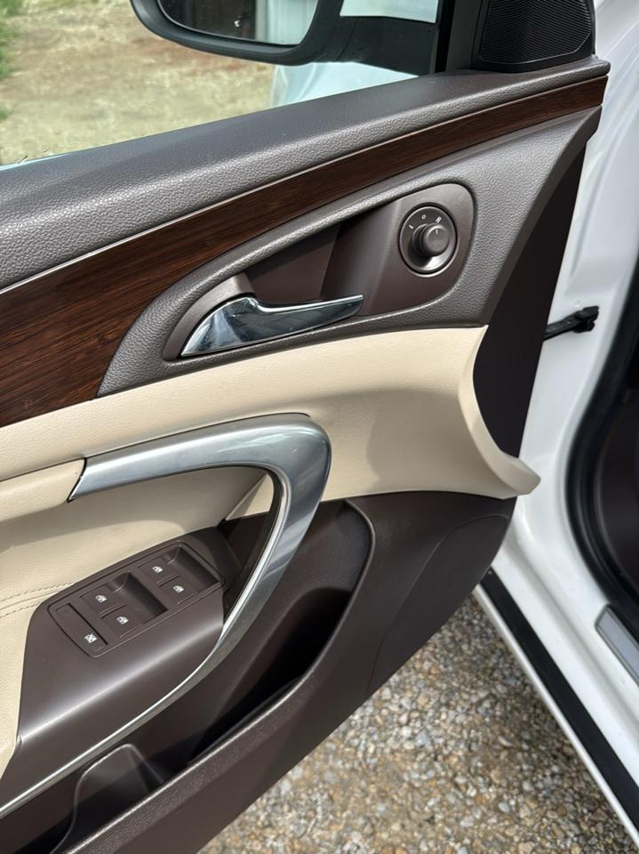 Buick Regal 4dr Sdn CXL RL3 (Russelsheim) *Ltd Avail* 2011