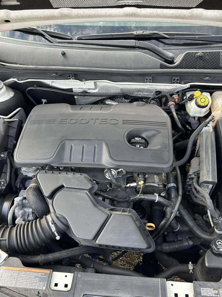 Buick Regal 4dr Sdn CXL RL3 (Russelsheim) *Ltd Avail* 2011