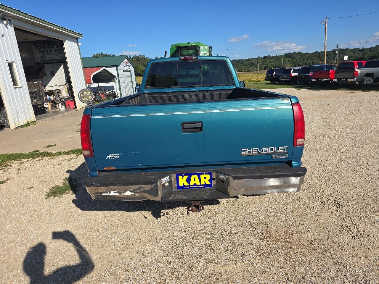 Chevrolet C/K 2500 HD Reg Cab 131.5" WB 4WD C6P 1998
