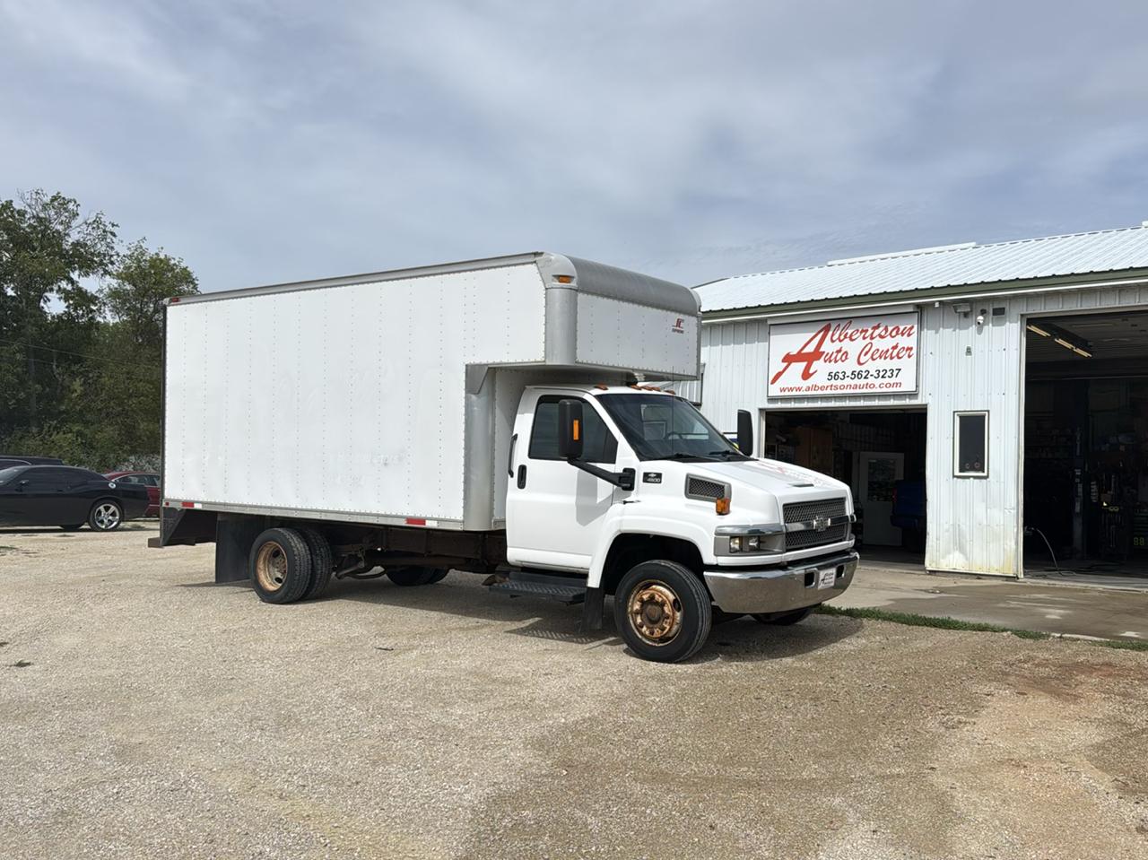 Chevrolet CC4500 Regular Cab 2WD 2009