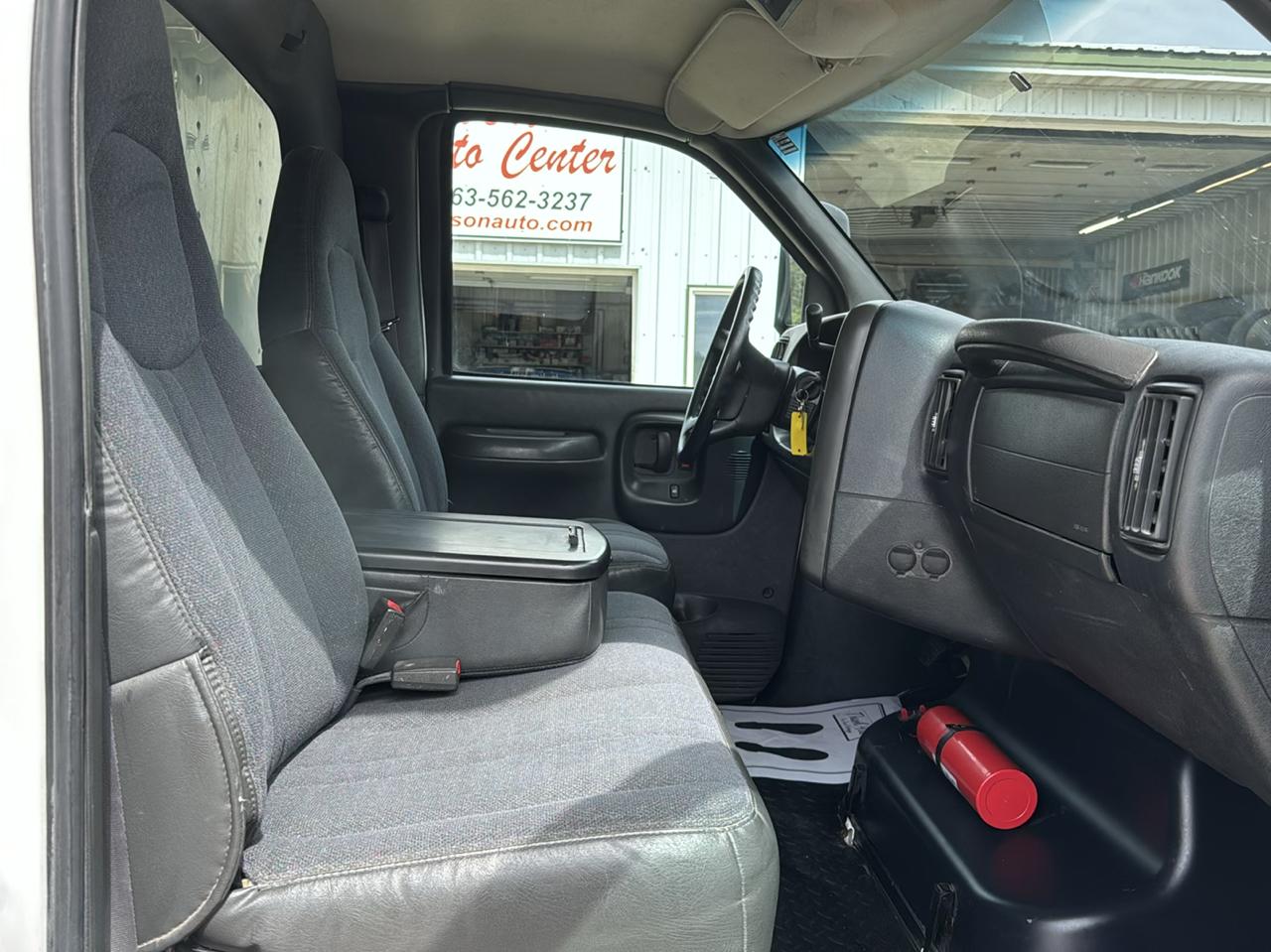 Chevrolet CC4500 Regular Cab 2WD 2009