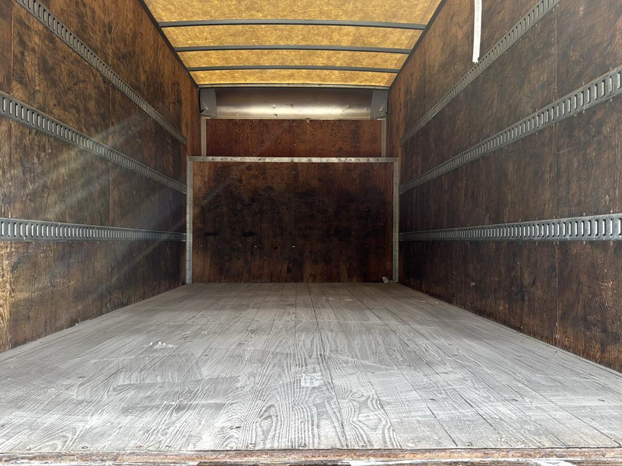 Chevrolet CC4500 Regular Cab 2WD 2009