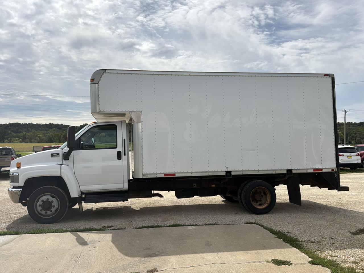 Chevrolet CC4500 Regular Cab 2WD 2009